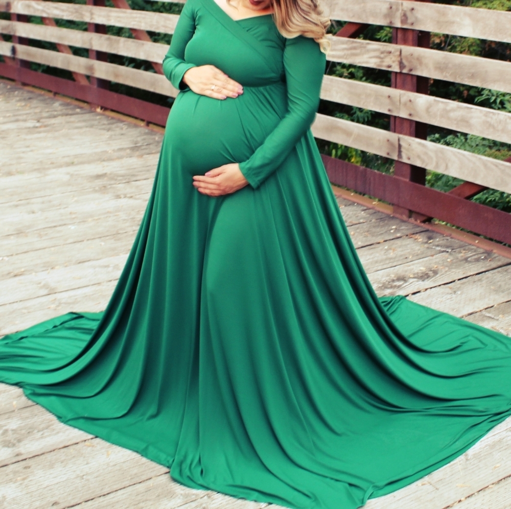 Maternity gown size Med